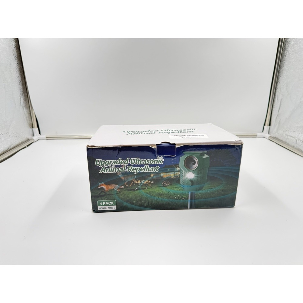 solar ultrasonic animal repellers outdoor With Motion Sensor & LED Lights